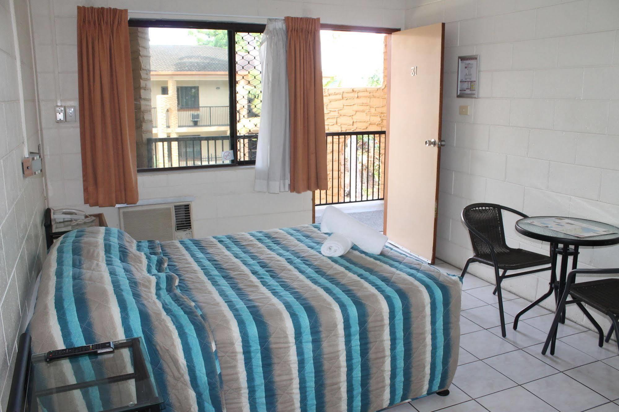 Oasis Inn Apartments Cairns Kültér fotó