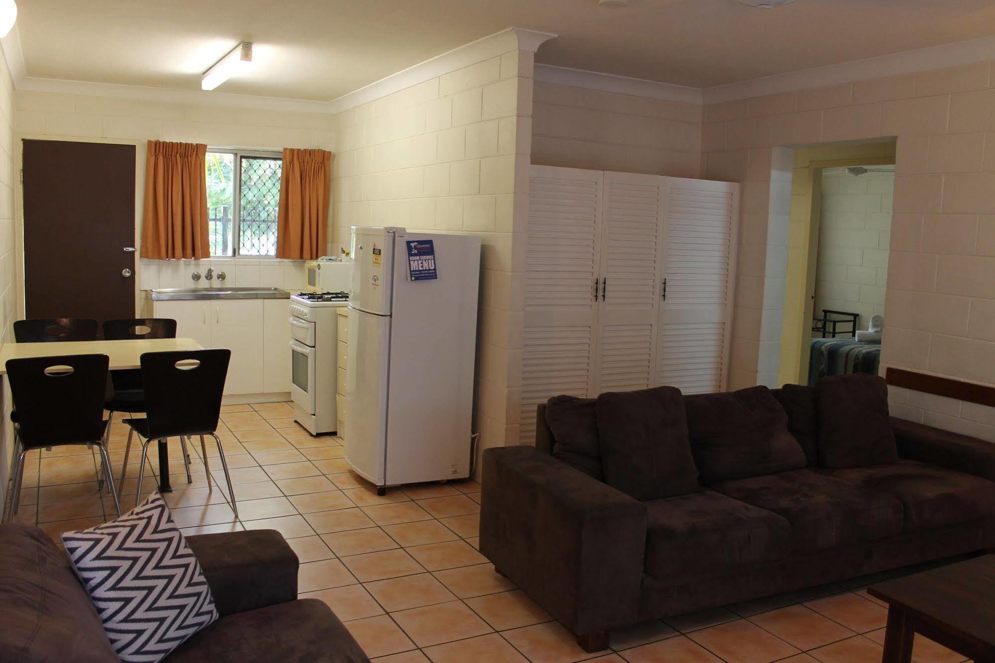 Oasis Inn Apartments Cairns Kültér fotó